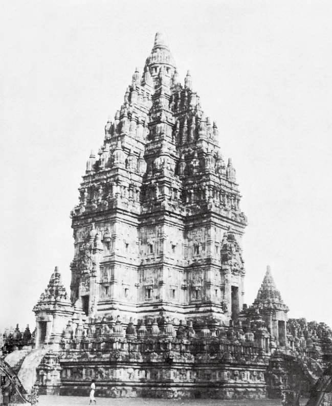 吴哥窟，12世纪早期，从东北方向鸟瞰。柬埔寨