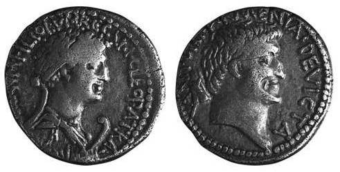 刻有安东尼和克娄巴特拉侧面像的银币（前34—前33年左右，埃及铸造）