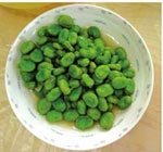 蚕豆煮熟后可以食用，但不会再发芽生长