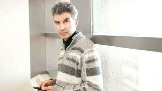 约书亚·本吉奥是CIFAR“机器学习和大脑学习”项目的联合主任