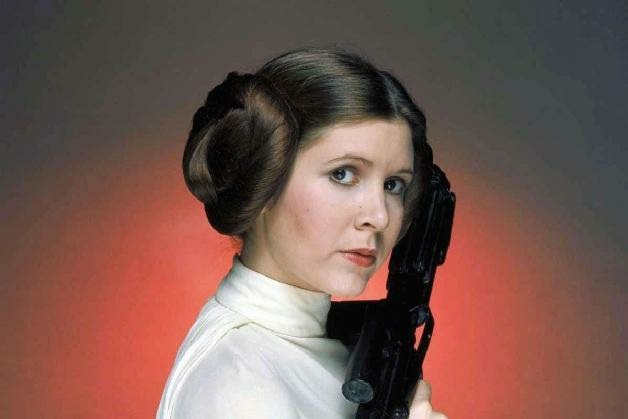 凯莉·费雪（Carrie Fisher）饰演的莱娅公主，巩固了对1977年史诗级科幻电影《星球大战》的记忆